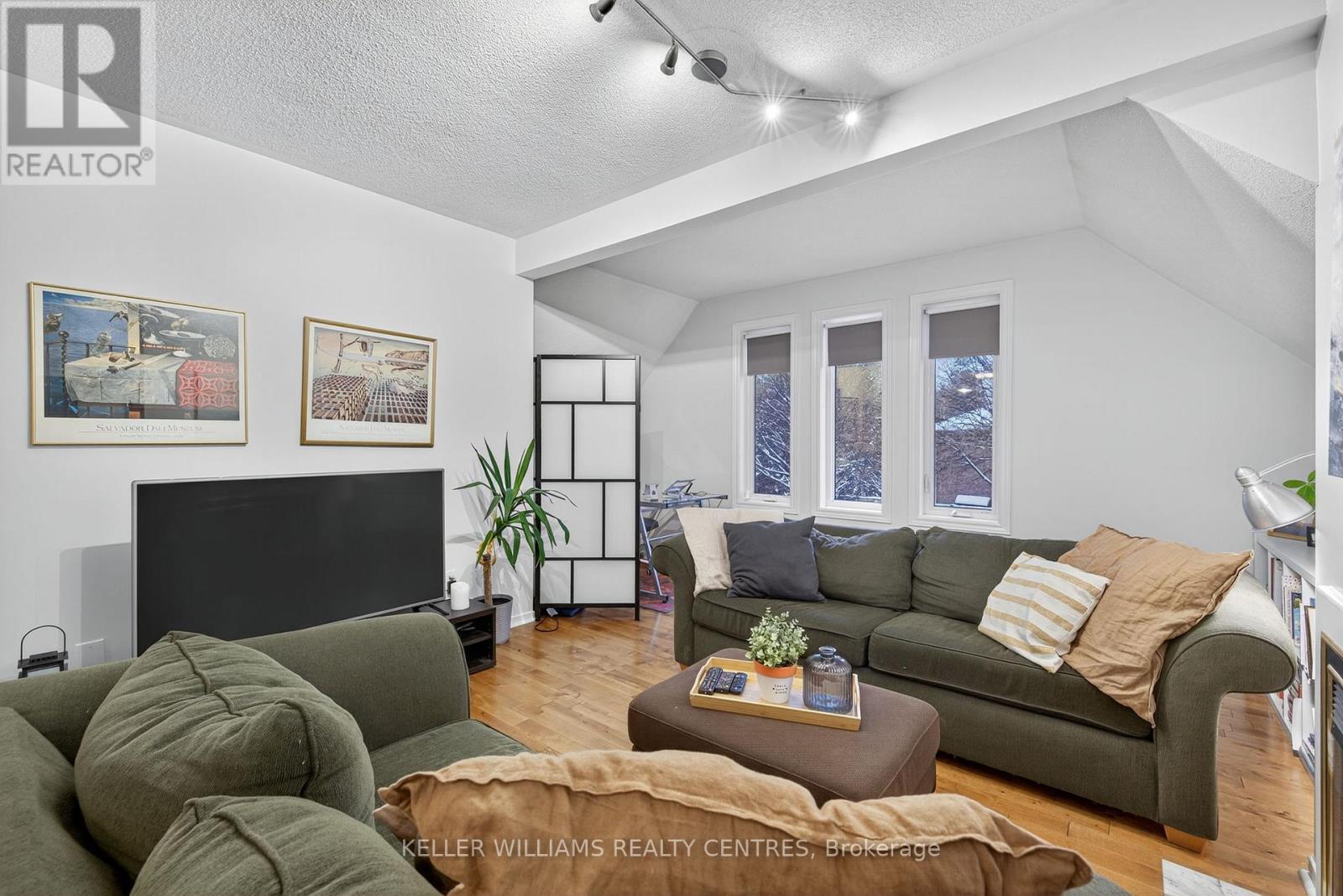 84 Loraview Lane, Aurora, Ontario  L4G 6N5 - Photo 24 - N12555388