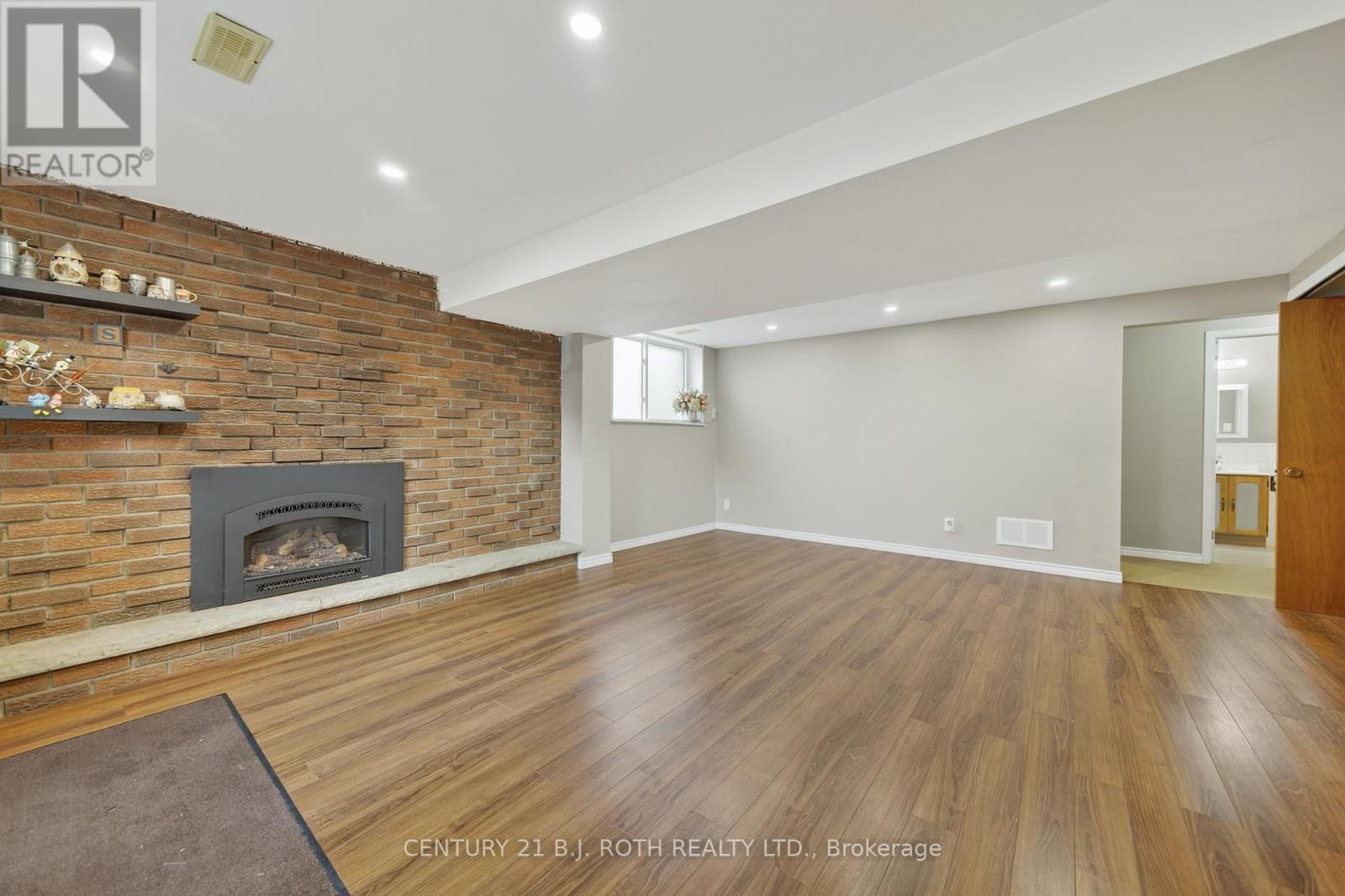 212 Church Street, Bradford West Gwillimbury, Ontario  L3Z 1R2 - Photo 35 - N12555404