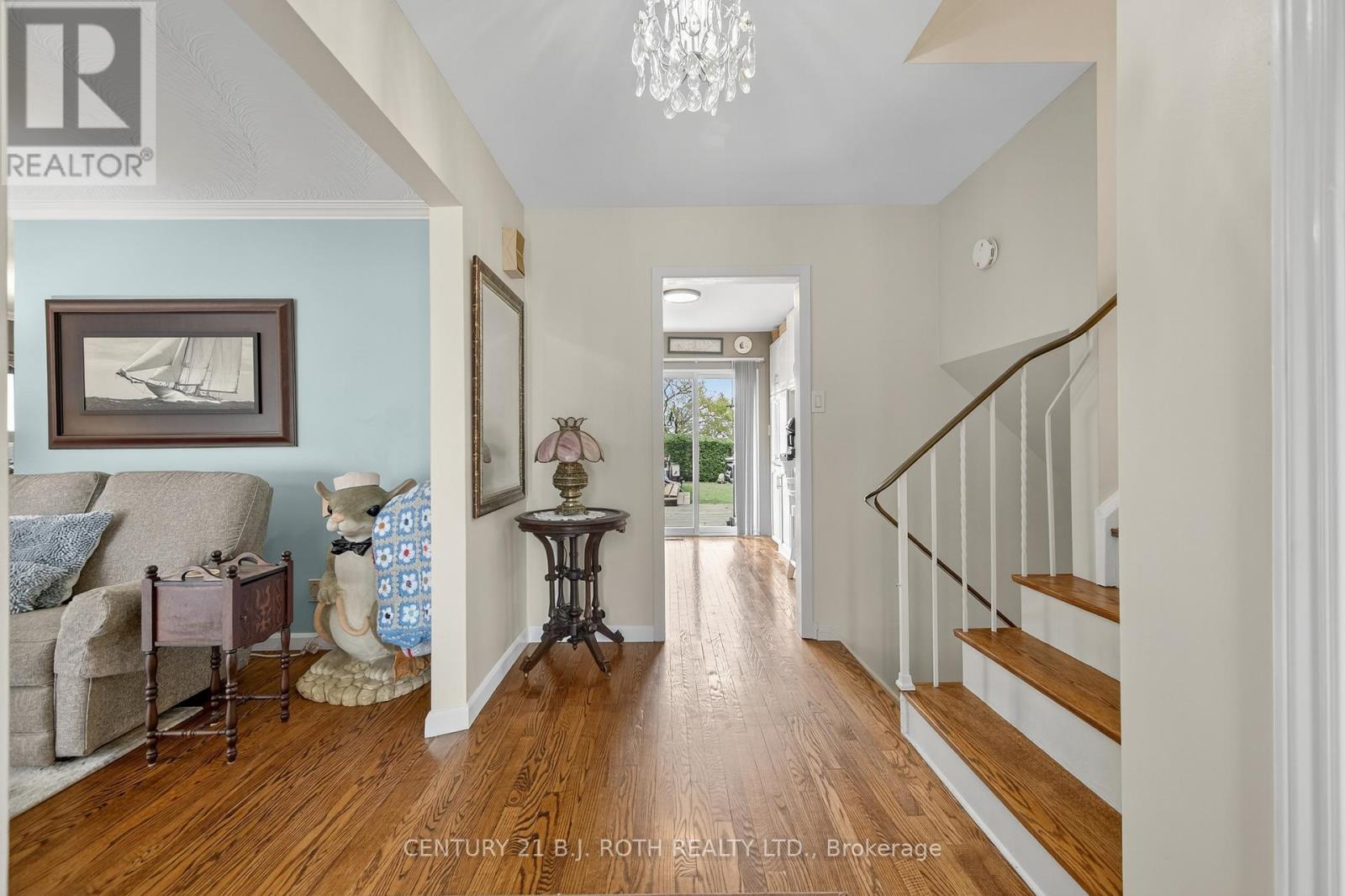 212 Church Street, Bradford West Gwillimbury, Ontario  L3Z 1R2 - Photo 8 - N12555404