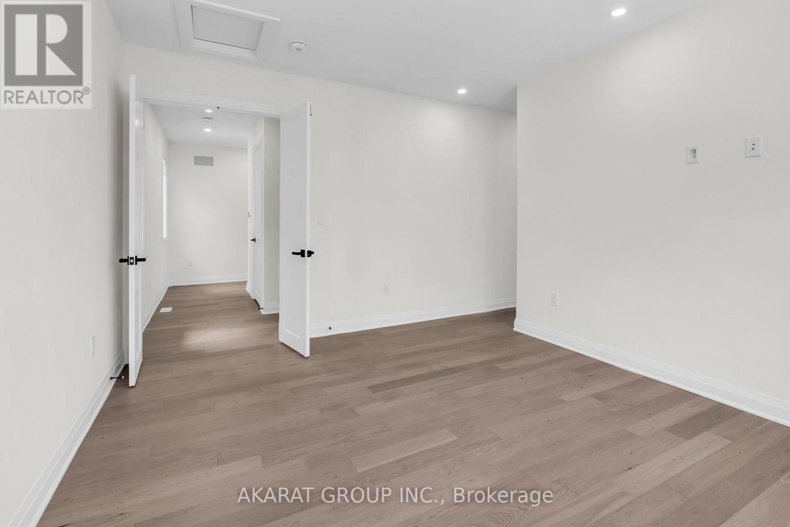 91 Bezel Lane, Oakville, Ontario  L6M 5S6 - Photo 19 - W12448199