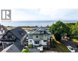 1124 Dallas Rd Fairfield West, Victoria, Ca