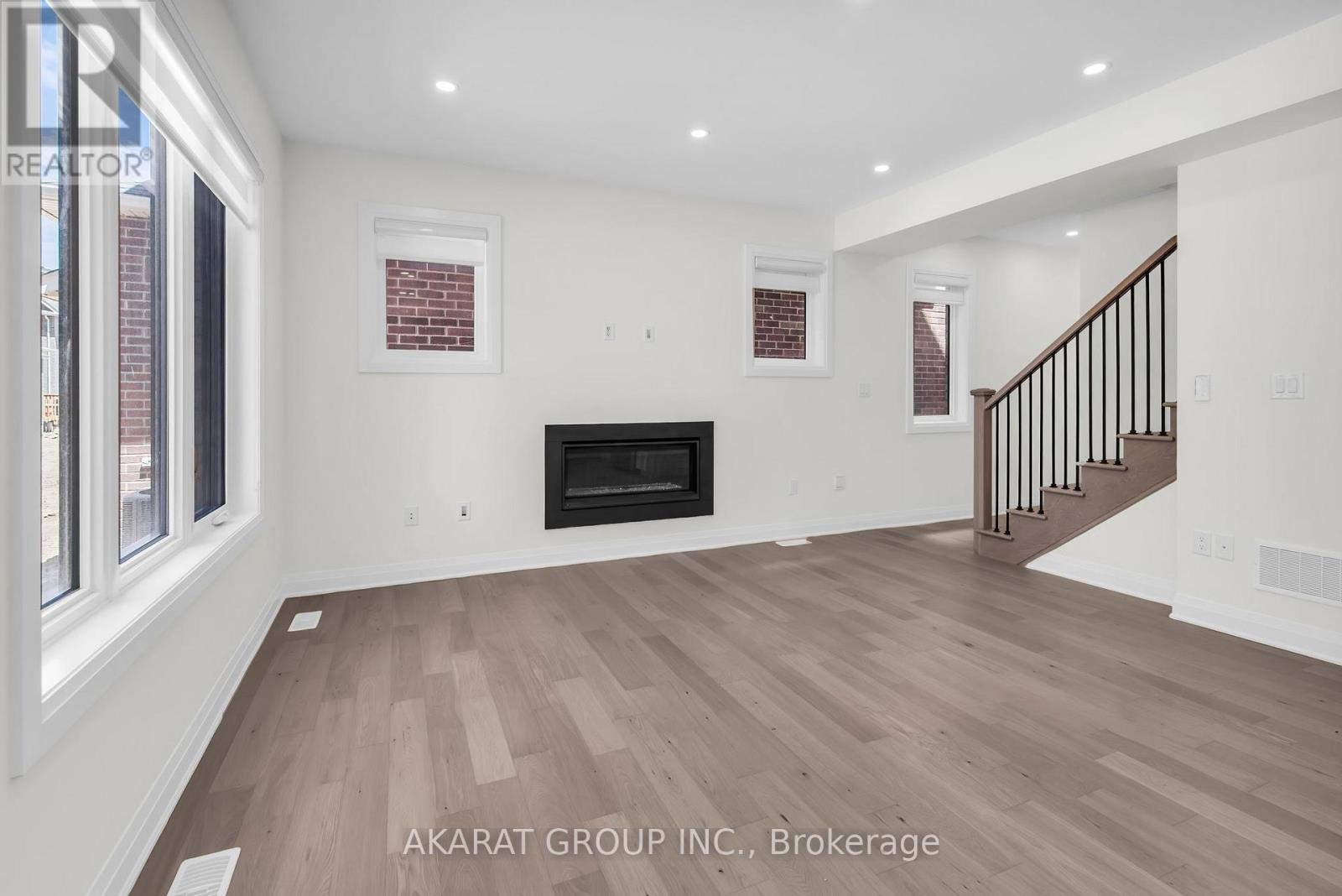 91 Bezel Lane, Oakville, Ontario  L6M 5S6 - Photo 8 - W12448199