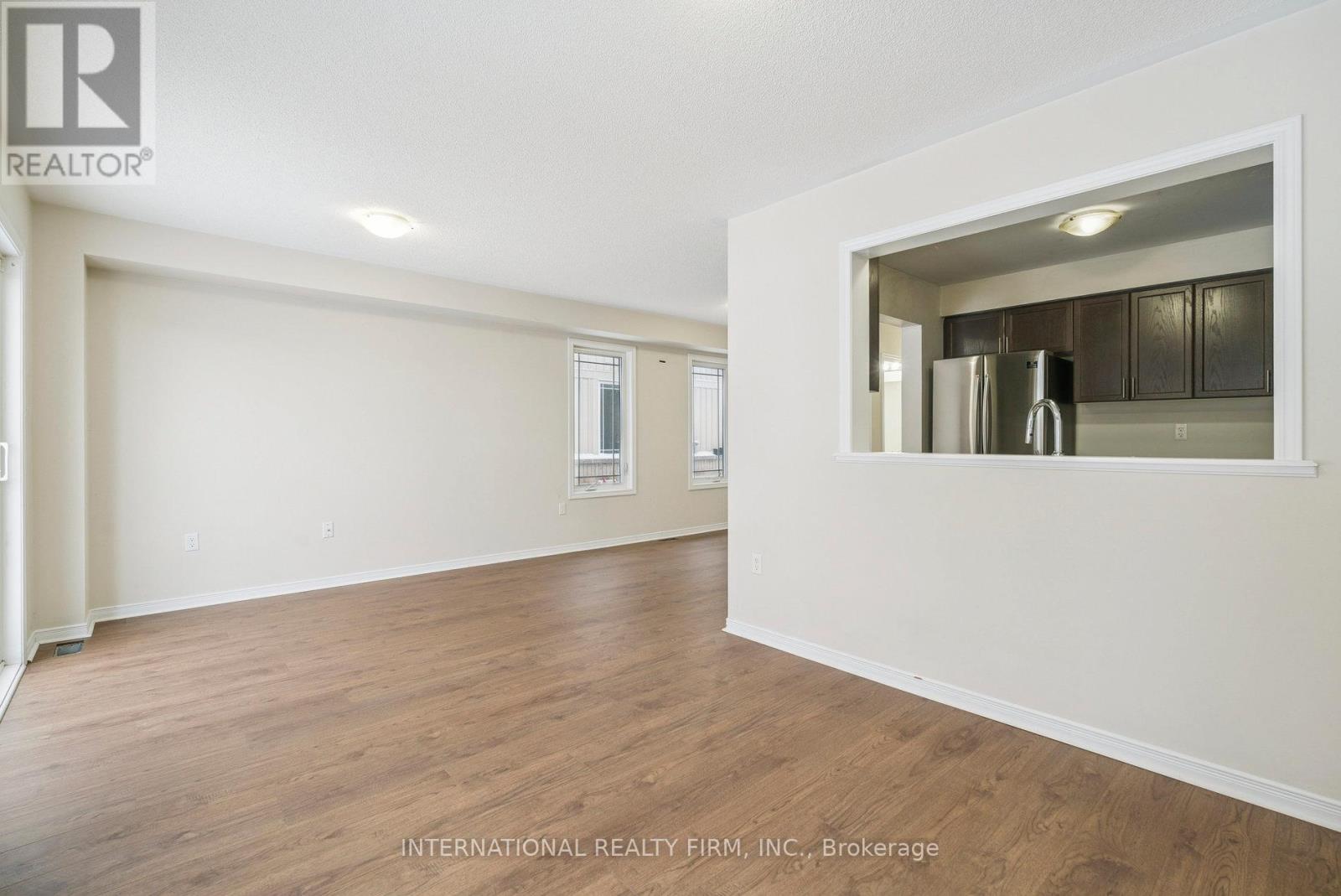 205 Diana Drive, Orillia, Ontario L3V 0E2 - Photo 10 - S12555346