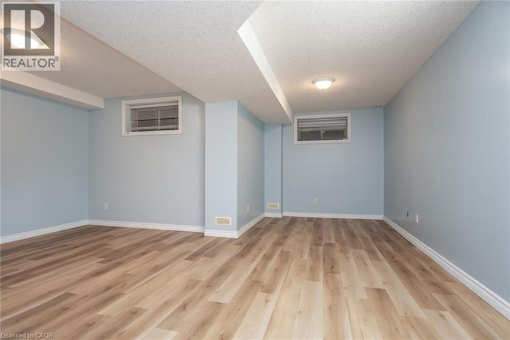 2 Valebrook Street, Kitchener, Ontario  N2A 0A2 - Photo 28 - 40769066