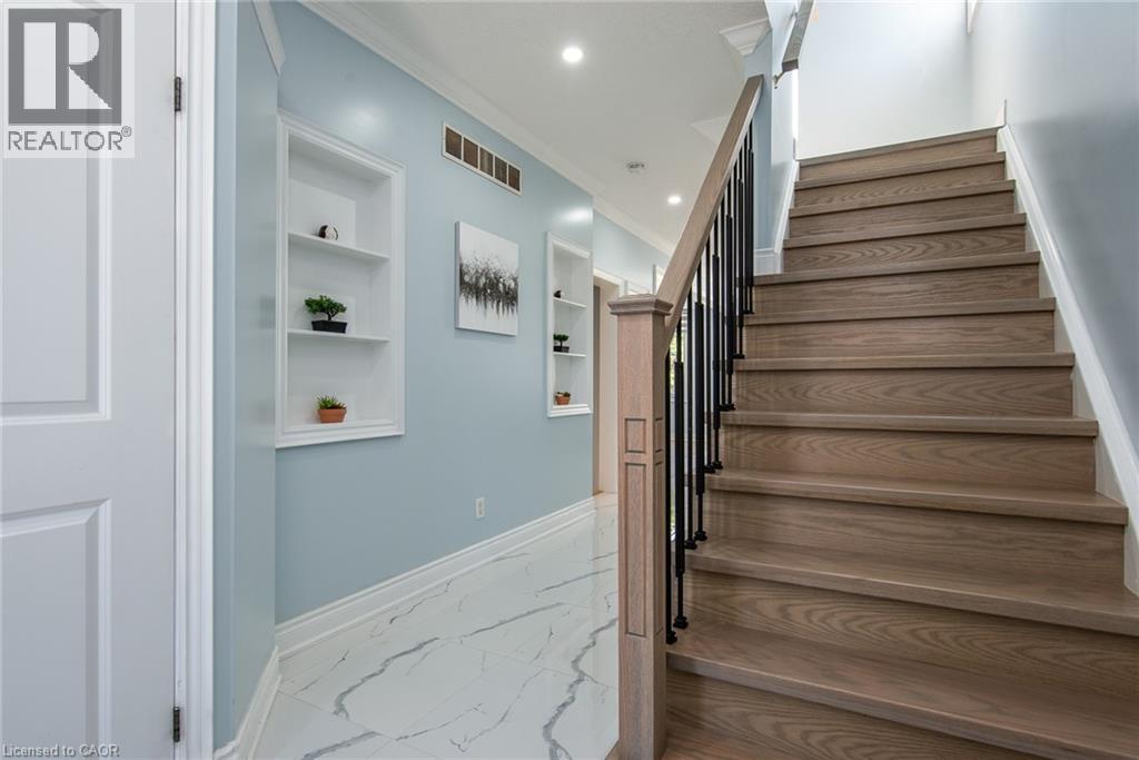 2 Valebrook Street, Kitchener, Ontario  N2A 0A2 - Photo 4 - 40769066