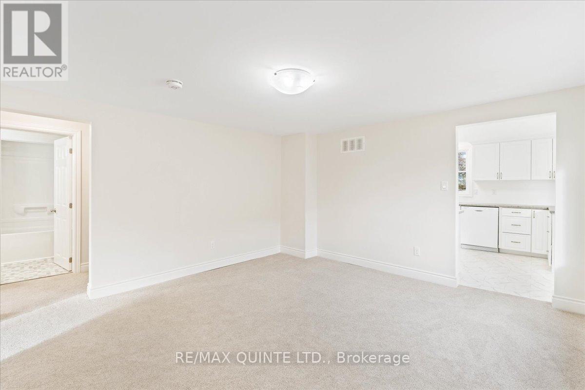 27 Purdy Street, Belleville, Ontario  K8P 1Y8 - Photo 18 - X12555446