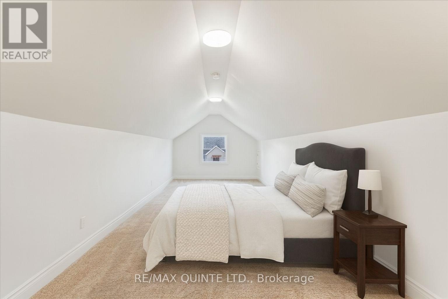 27 Purdy Street, Belleville, Ontario  K8P 1Y8 - Photo 33 - X12555446