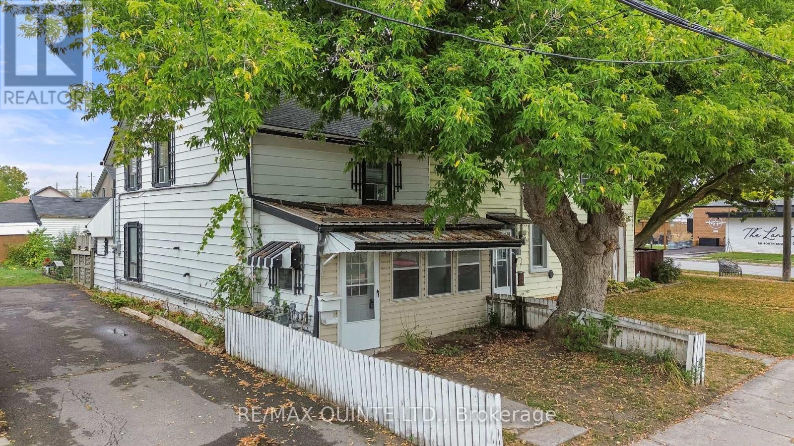 79 South Church Street, Belleville, Ontario  K8V 3B7 - Photo 2 - X12555454