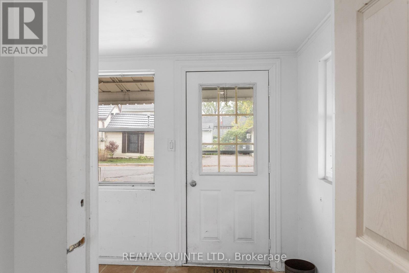 79 South Church Street, Belleville, Ontario  K8V 3B7 - Photo 7 - X12555454