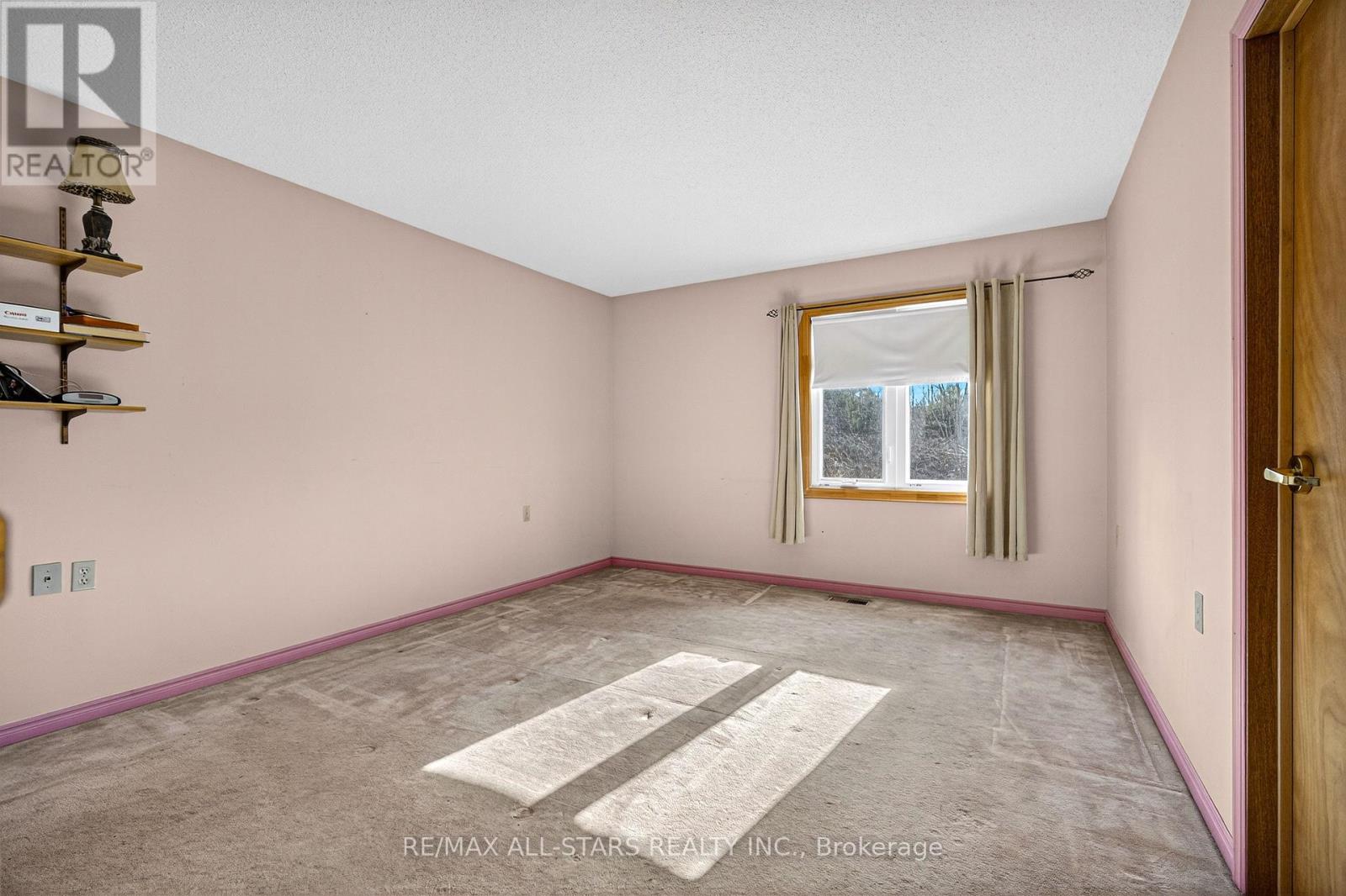 150 King Street W, Kawartha Lakes, Ontario K0L 2W0 - Photo 17 - X12555510