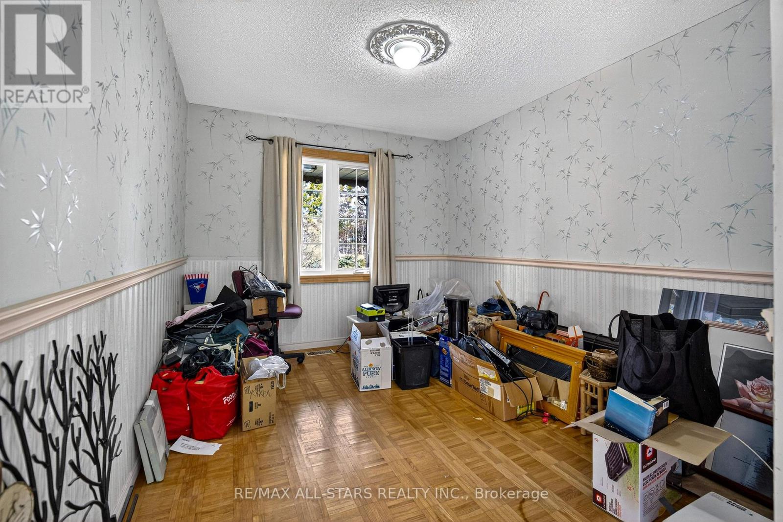 150 King Street W, Kawartha Lakes, Ontario K0L 2W0 - Photo 19 - X12555510