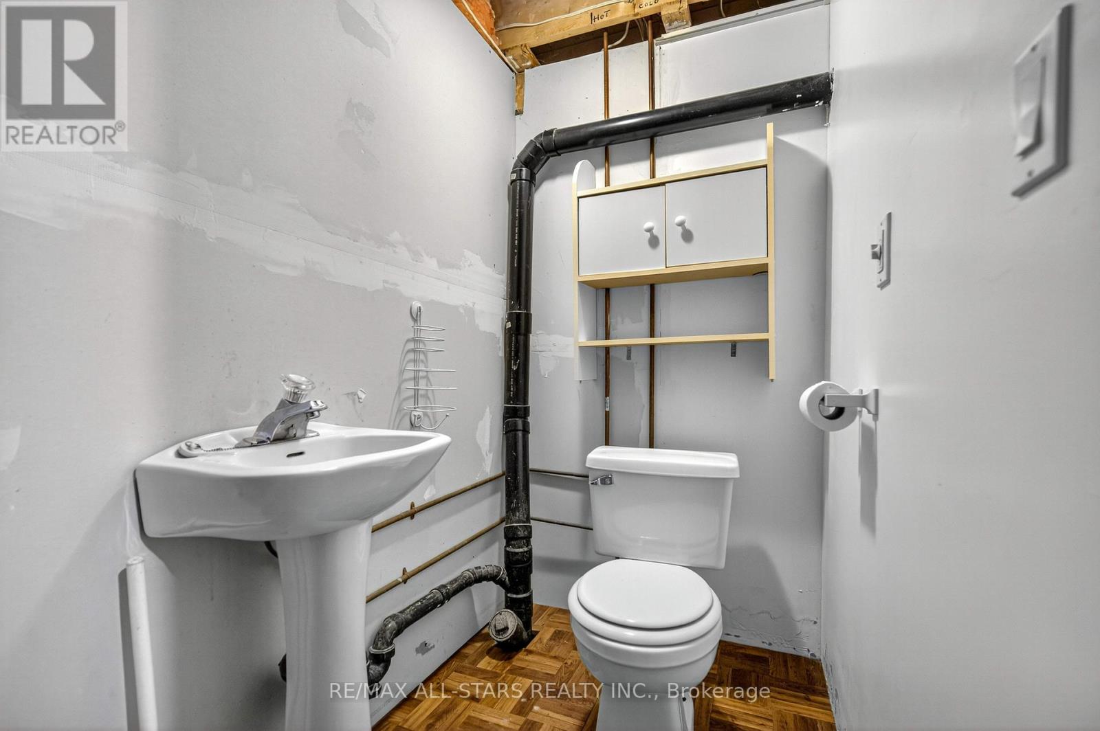 150 King Street W, Kawartha Lakes, Ontario K0L 2W0 - Photo 24 - X12555510