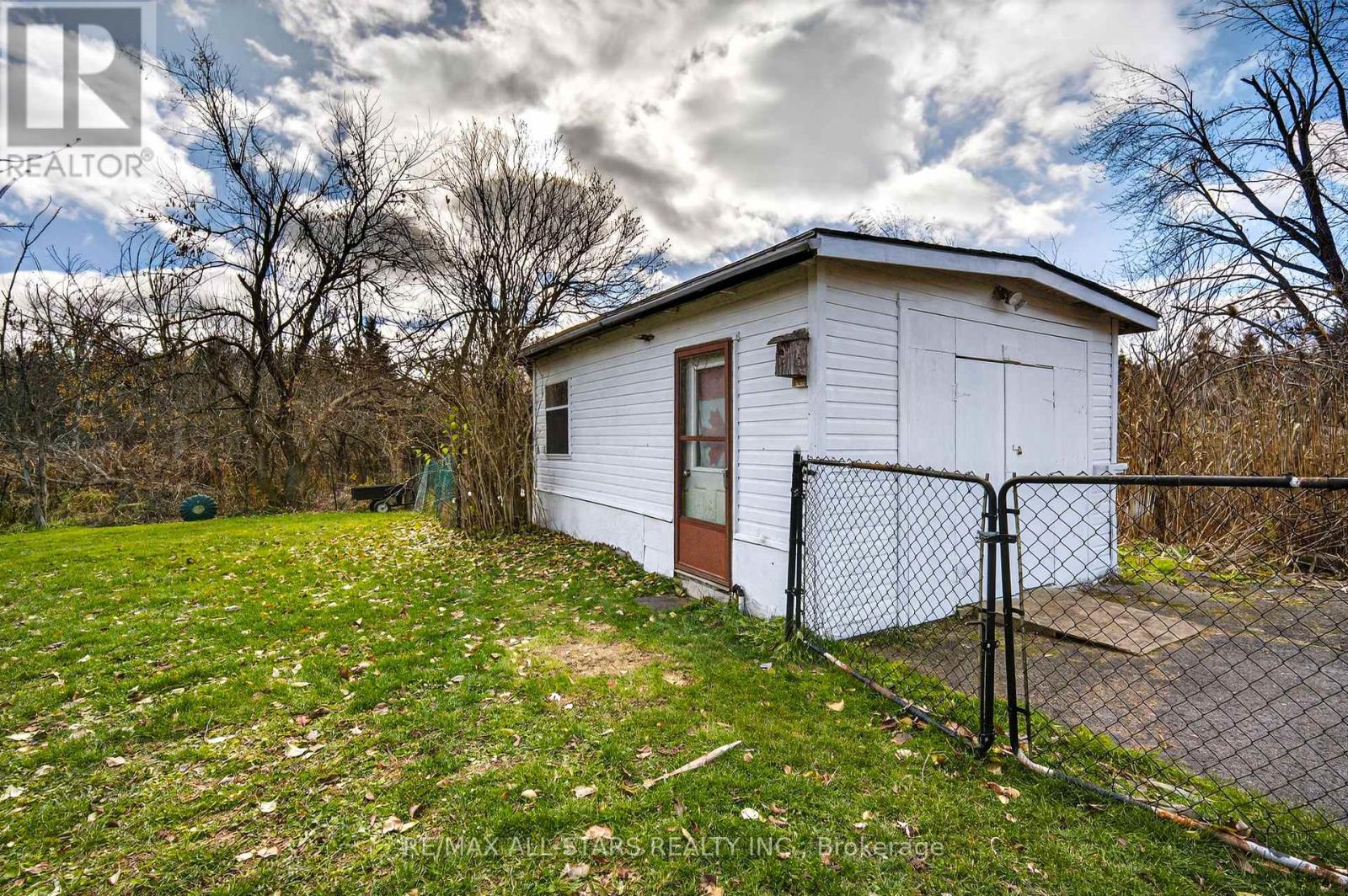 150 King Street W, Kawartha Lakes, Ontario K0L 2W0 - Photo 29 - X12555510