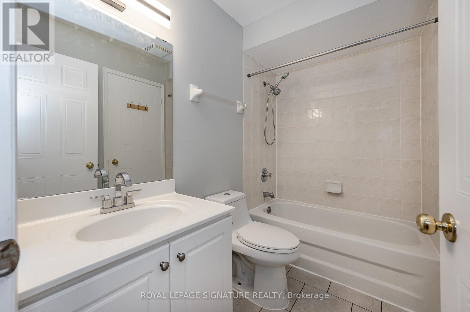 71 - 190 Forum Drive, Mississauga, Ontario  L4Z 3Y2 - Photo 10 - W12555184