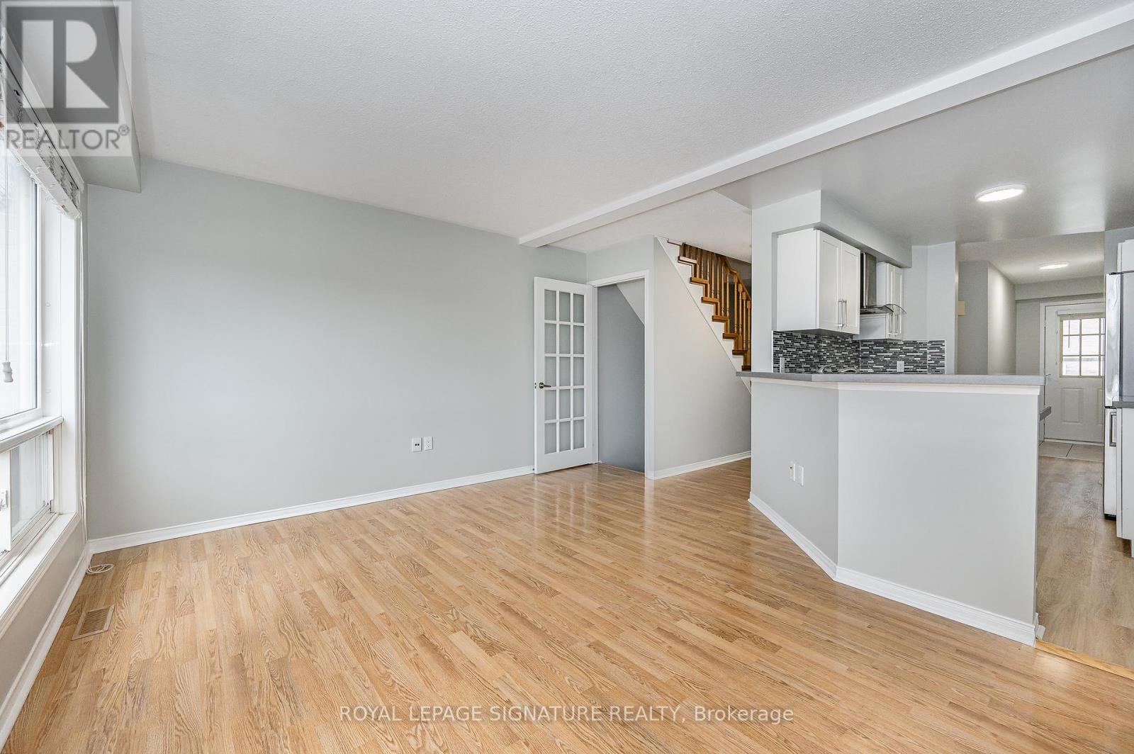 71 - 190 Forum Drive, Mississauga, Ontario  L4Z 3Y2 - Photo 2 - W12555184