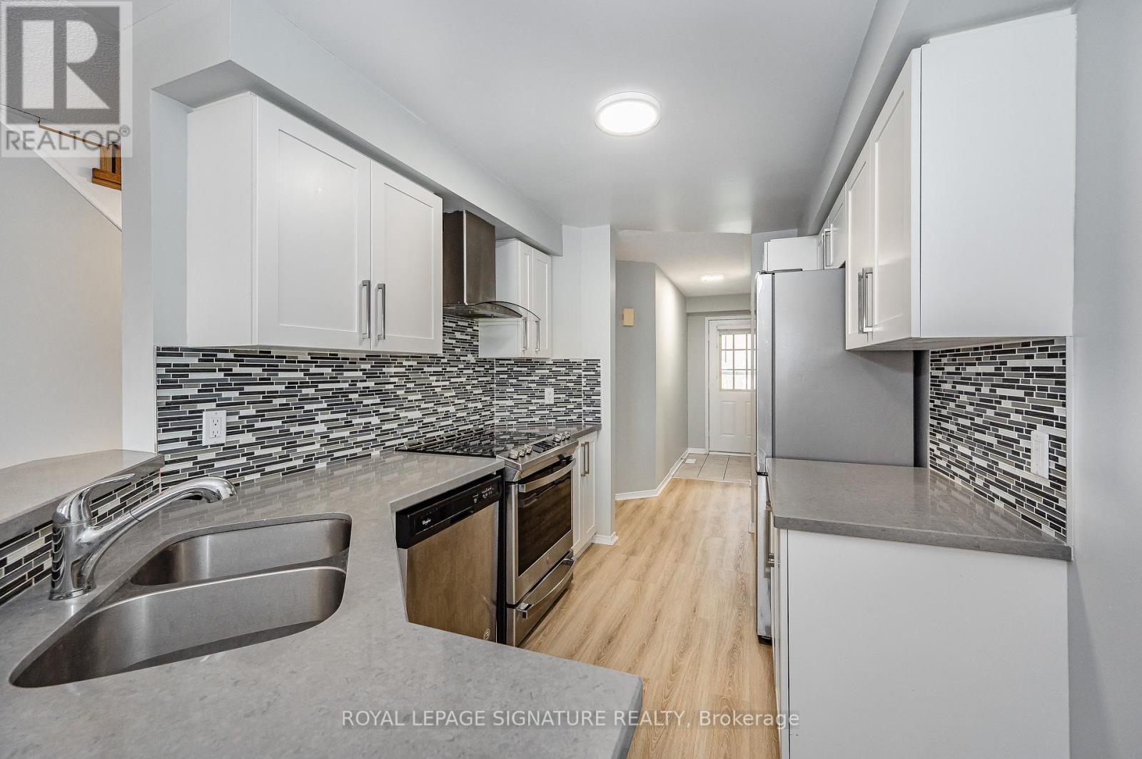 71 - 190 Forum Drive, Mississauga, Ontario  L4Z 3Y2 - Photo 3 - W12555184