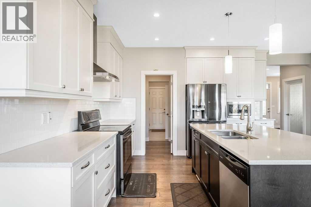 82 Panton View Nw, Calgary, Alberta  T3K 0X8 - Photo 7 - A2265740