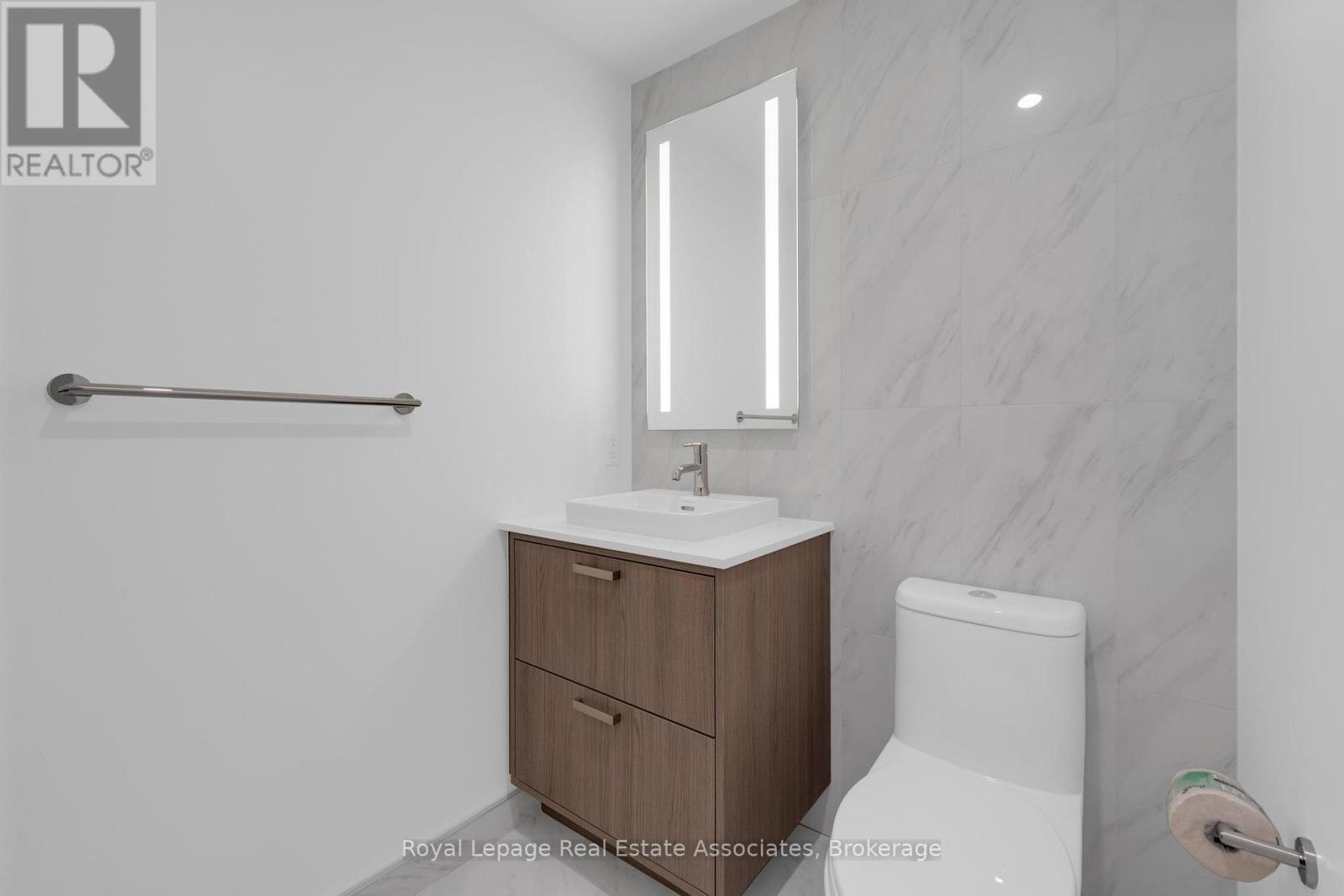 426 - 259 The Kingsway, Toronto, Ontario  M9A 0G2 - Photo 21 - W12555192