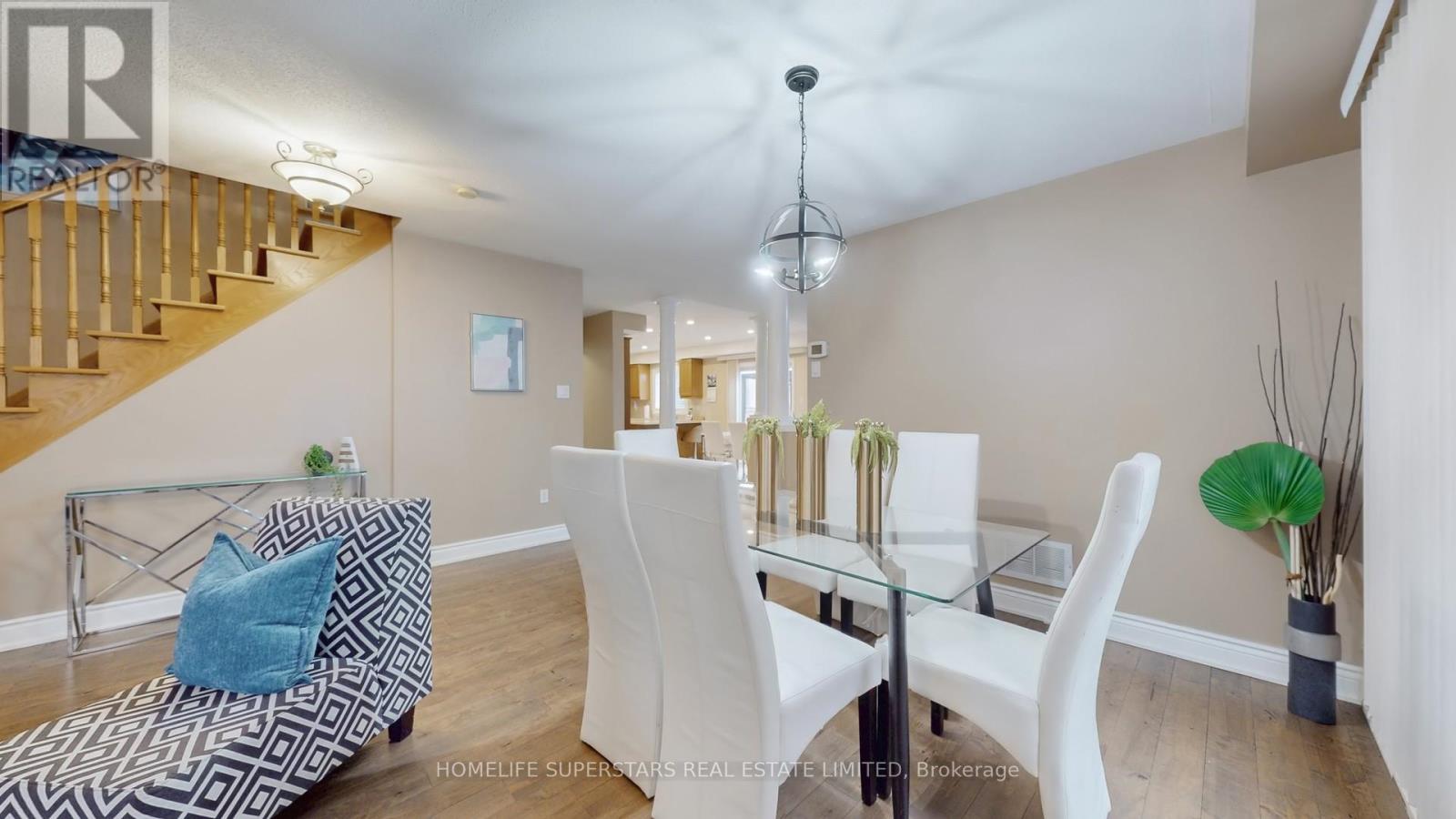 30 Hopecrest Place, Brampton, Ontario  L6R 2T8 - Photo 9 - W12555202