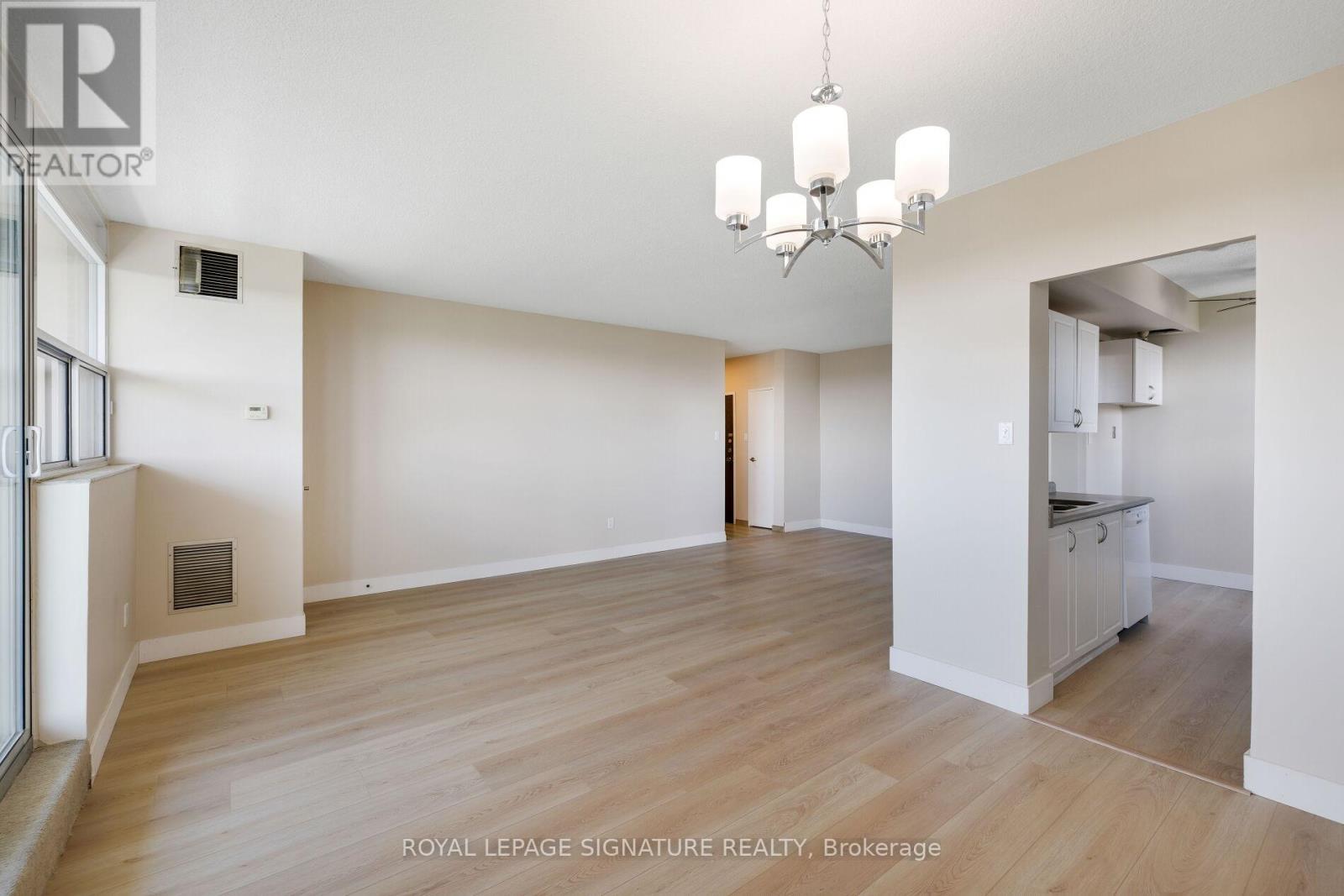 Ph5 - 2130 Weston Road, Toronto, Ontario  M9N 3R9 - Photo 11 - W12555214