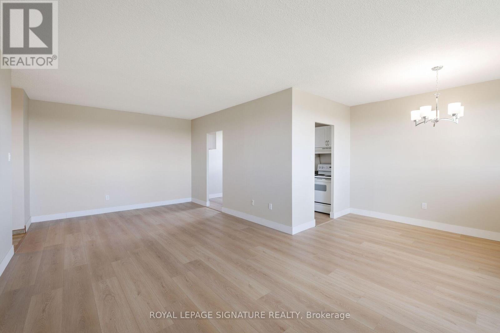 Ph5 - 2130 Weston Road, Toronto, Ontario  M9N 3R9 - Photo 7 - W12555214