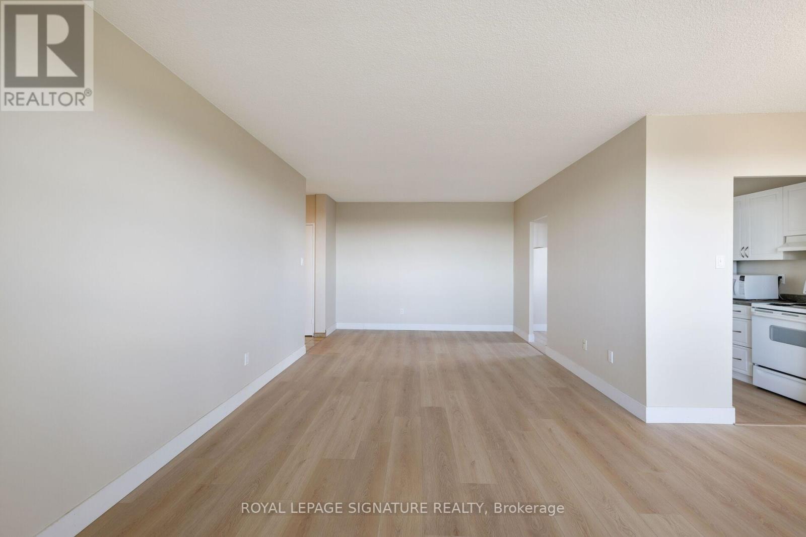 Ph5 - 2130 Weston Road, Toronto, Ontario  M9N 3R9 - Photo 8 - W12555214