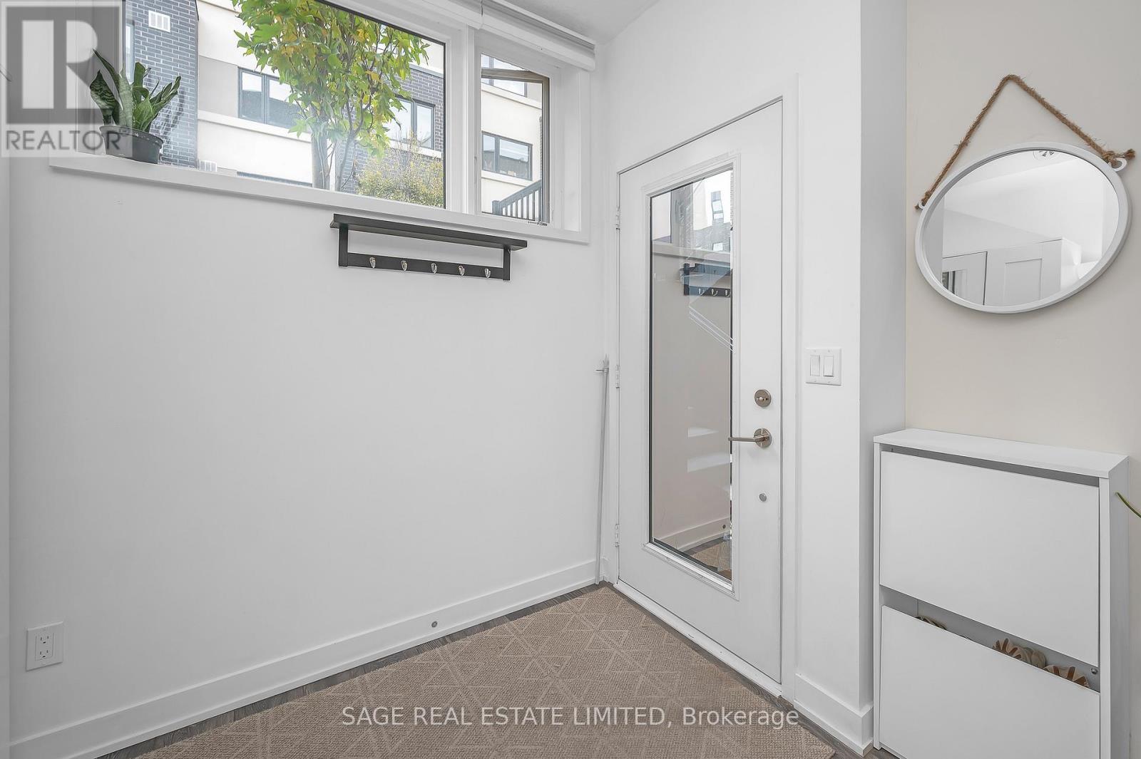 201 - 1137 Cooke Boulevard, Burlington, Ontario  L7T 0C3 - Photo 10 - W12555220