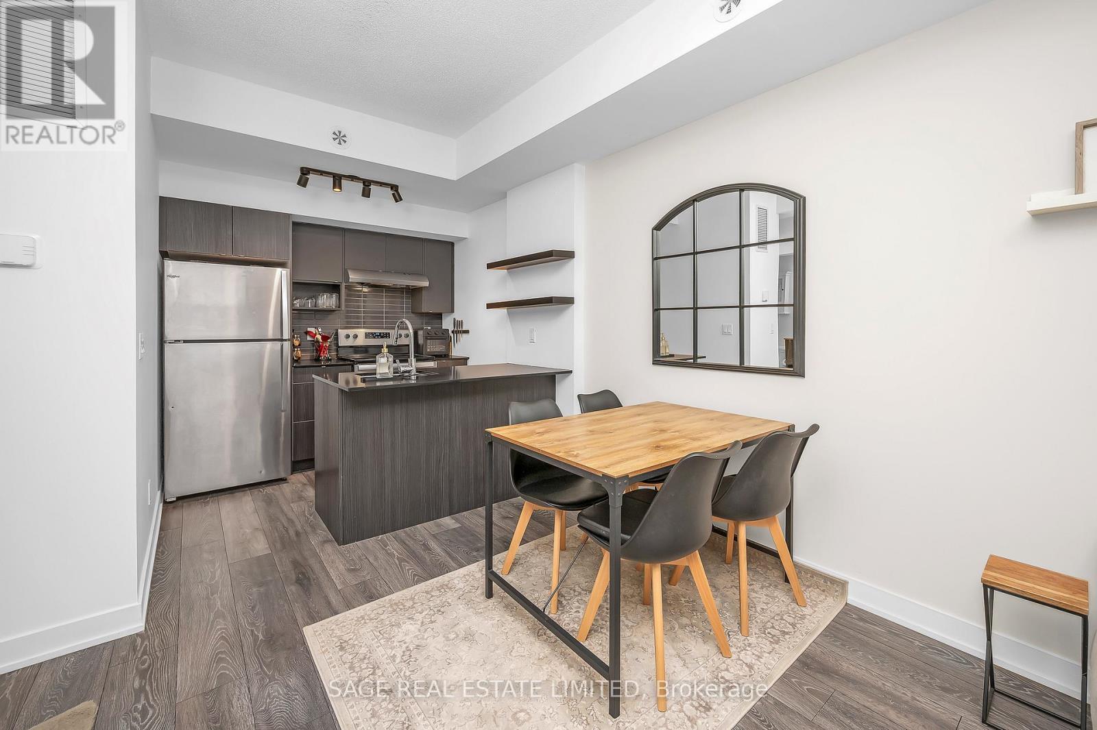 201 - 1137 Cooke Boulevard, Burlington, Ontario  L7T 0C3 - Photo 14 - W12555220