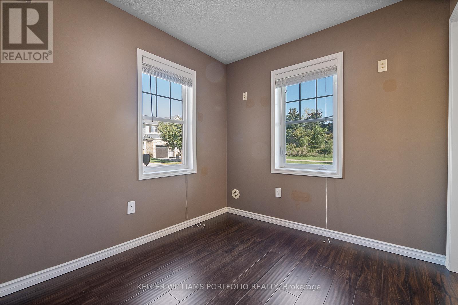 66 Gleave Terrace, Milton, Ontario  L9T 7B7 - Photo 11 - W12555284