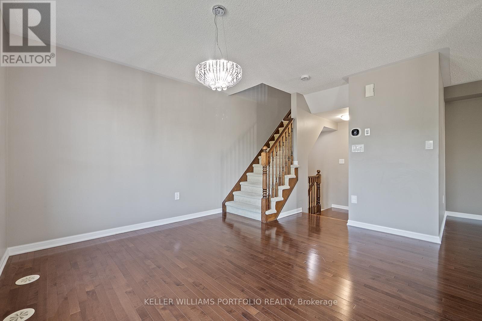 66 Gleave Terrace, Milton, Ontario  L9T 7B7 - Photo 20 - W12555284