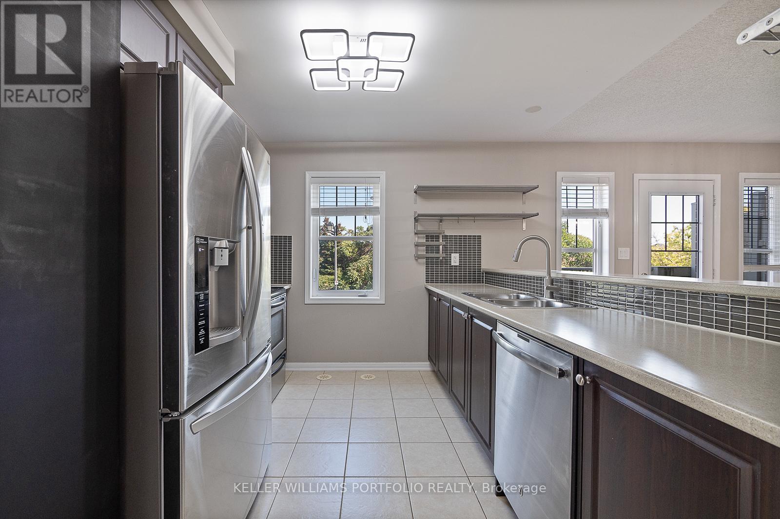 66 Gleave Terrace, Milton, Ontario  L9T 7B7 - Photo 24 - W12555284