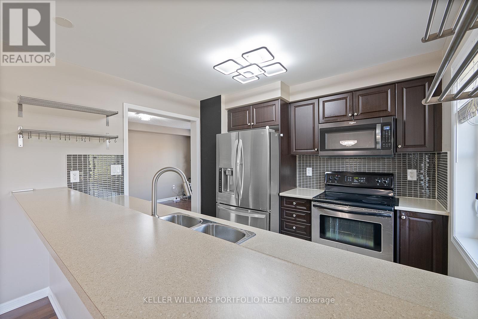 66 Gleave Terrace, Milton, Ontario  L9T 7B7 - Photo 27 - W12555284