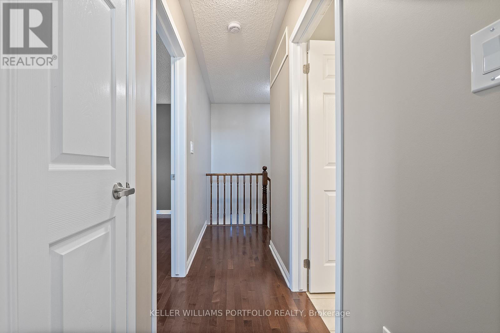 66 Gleave Terrace, Milton, Ontario  L9T 7B7 - Photo 34 - W12555284