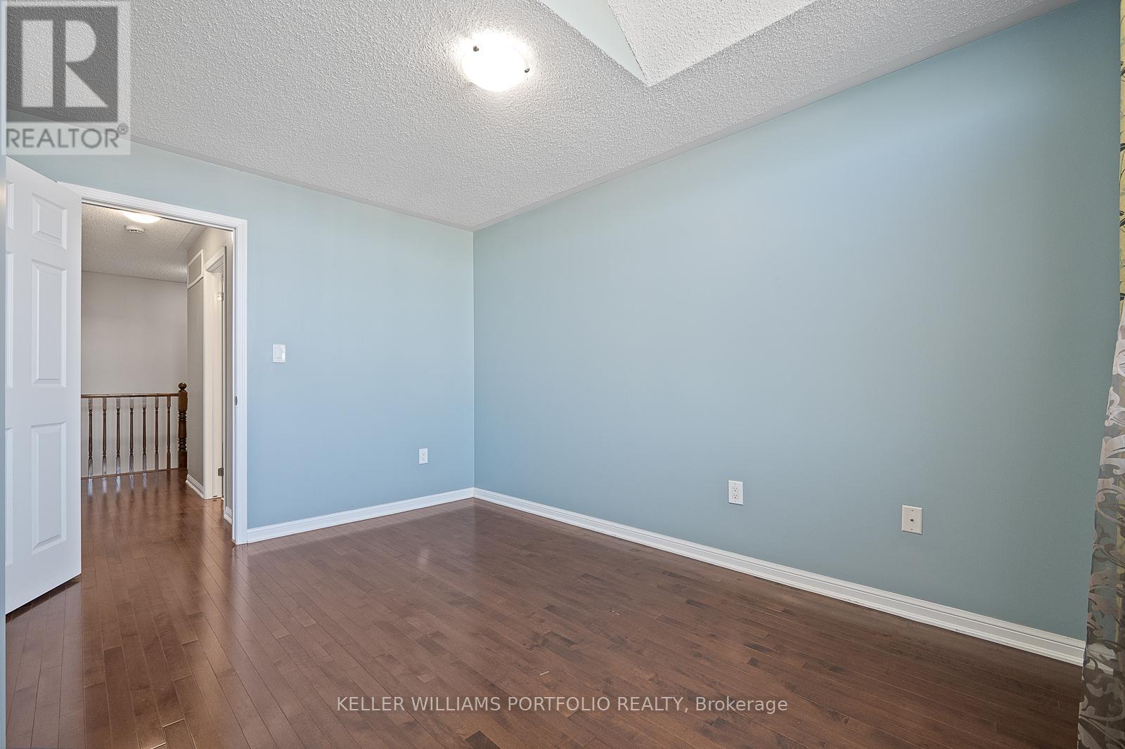 66 Gleave Terrace, Milton, Ontario  L9T 7B7 - Photo 45 - W12555284