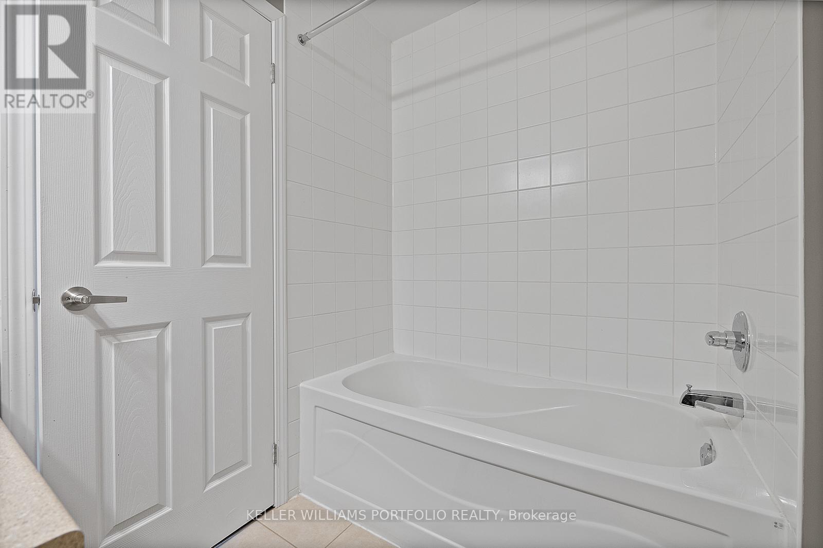 66 Gleave Terrace, Milton, Ontario  L9T 7B7 - Photo 47 - W12555284