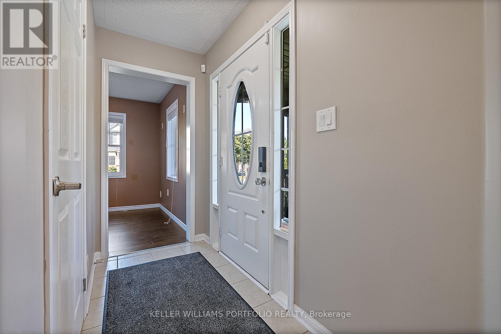 66 Gleave Terrace, Milton, Ontario  L9T 7B7 - Photo 7 - W12555284