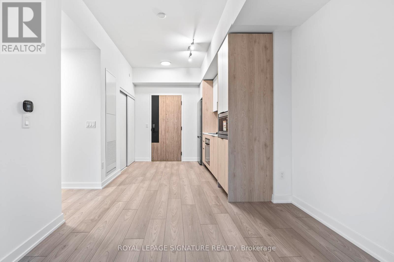 527 - 1007 The Queensway, Toronto, Ontario  M8Z 6C7 - Photo 10 - W12555356