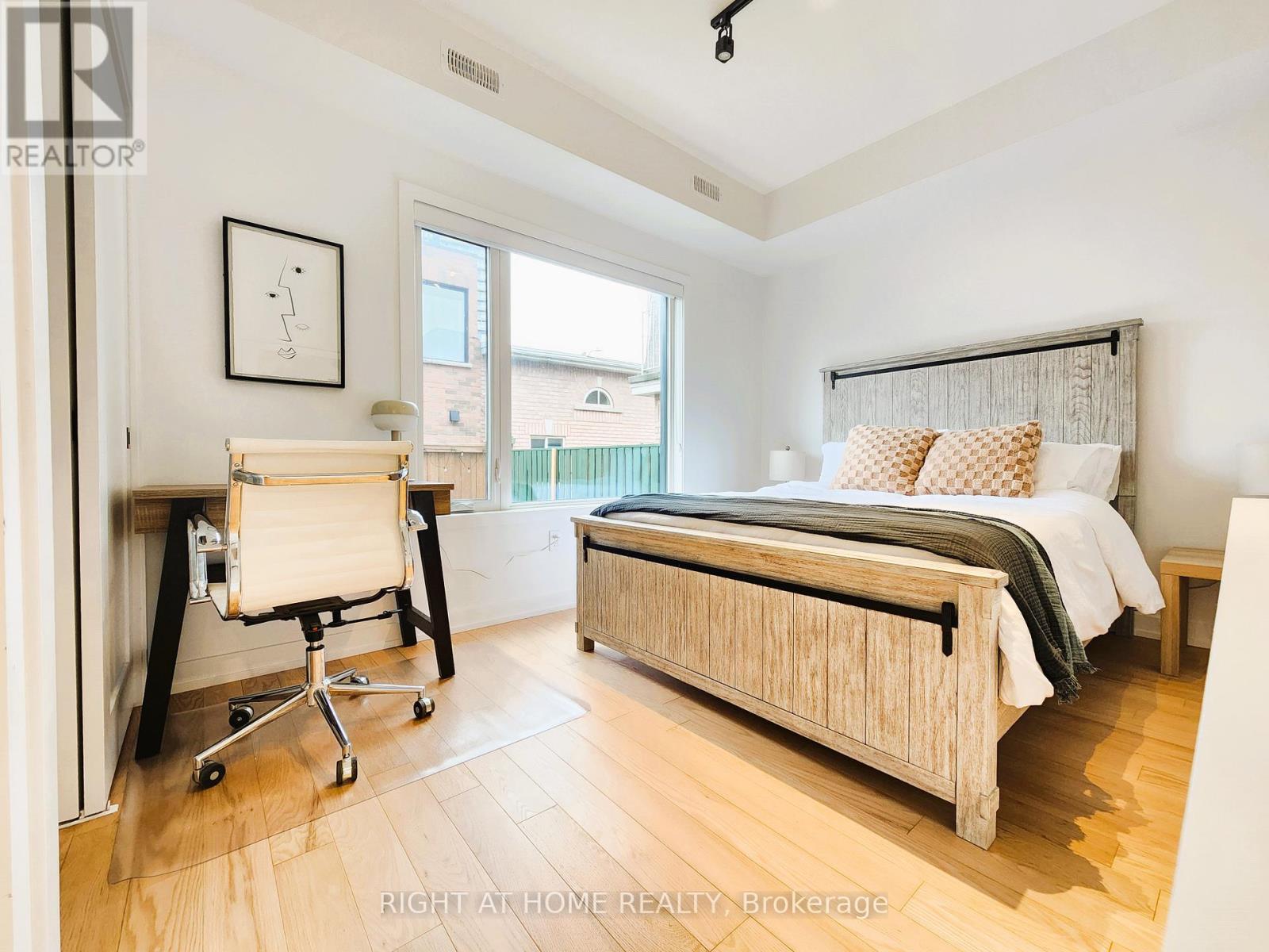 2 - 106 LAPPIN AVENUE, Toronto, Ontario