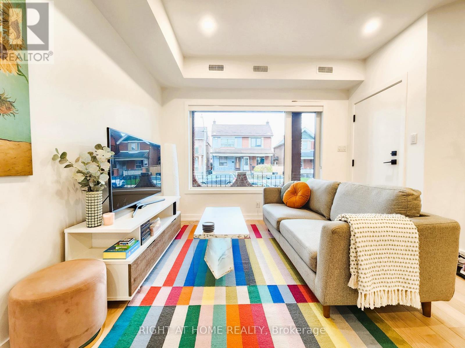 2 - 106 Lappin Avenue, Toronto, Ontario  M6H 1Y4 - Photo 14 - W12555382