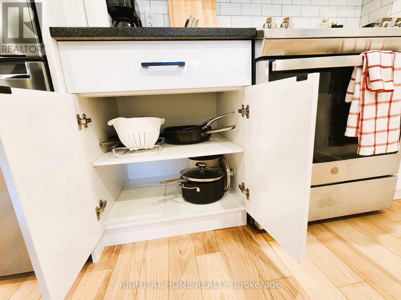 2 - 106 Lappin Avenue, Toronto, Ontario  M6H 1Y4 - Photo 22 - W12555382