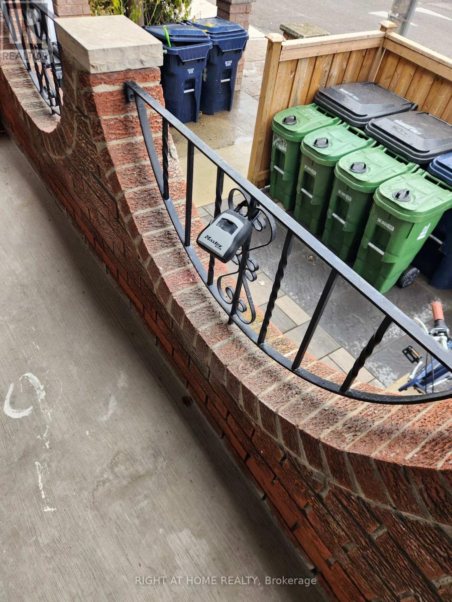 2 - 106 Lappin Avenue, Toronto, Ontario  M6H 1Y4 - Photo 24 - W12555382