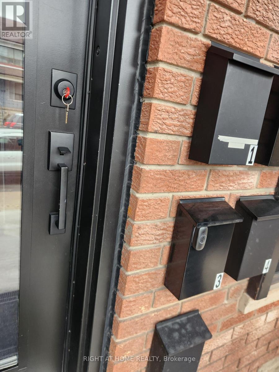 2 - 106 Lappin Avenue, Toronto, Ontario  M6H 1Y4 - Photo 25 - W12555382