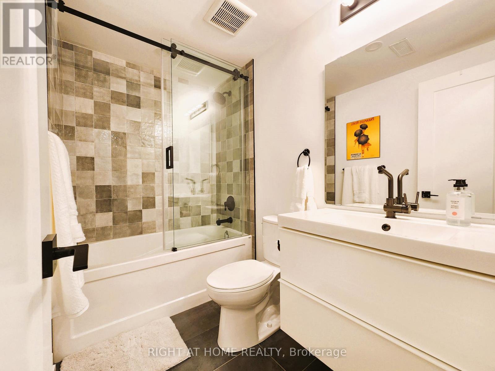 2 - 106 Lappin Avenue, Toronto, Ontario  M6H 1Y4 - Photo 8 - W12555382