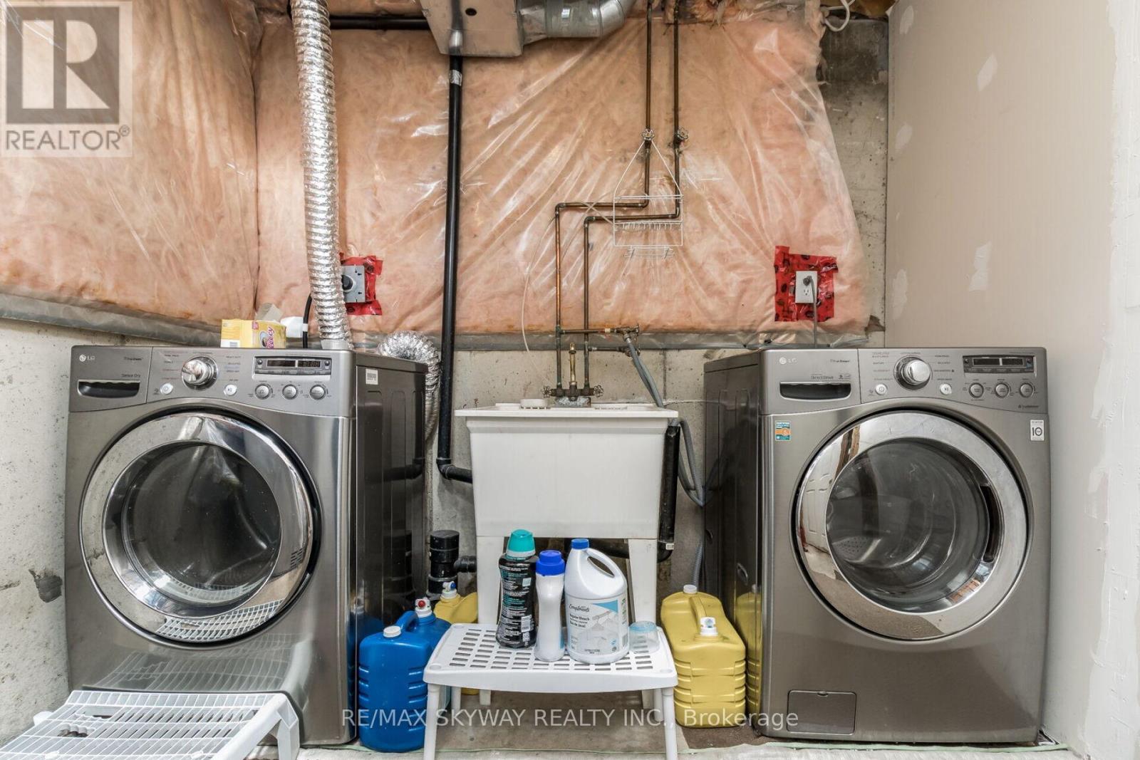 9 Weatherell Drive, Brampton, Ontario  L7A 1Y7 - Photo 22 - W12555394