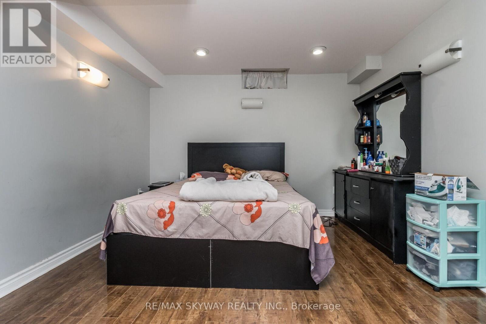 9 Weatherell Drive, Brampton, Ontario  L7A 1Y7 - Photo 25 - W12555394