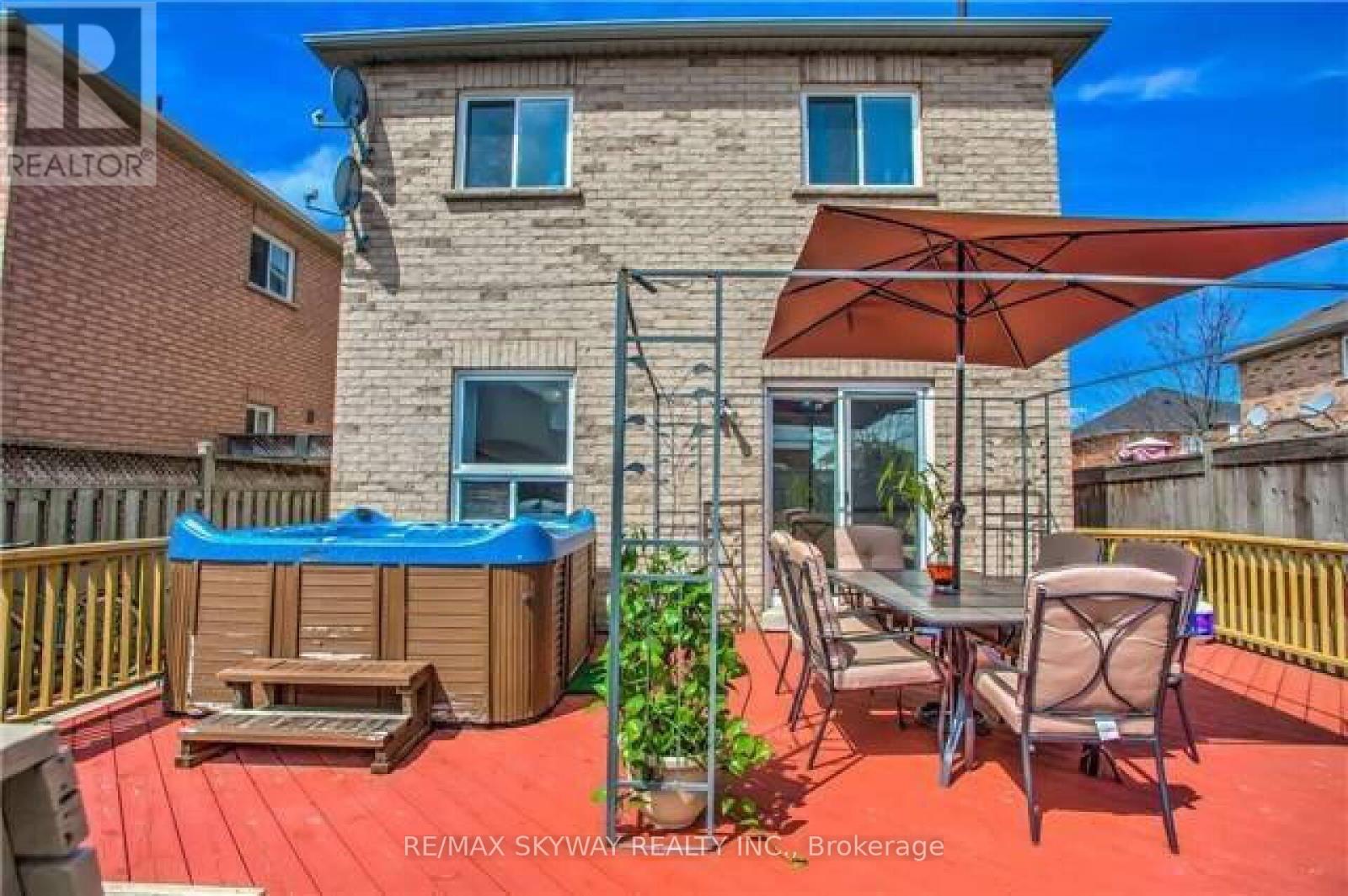 9 Weatherell Drive, Brampton, Ontario  L7A 1Y7 - Photo 26 - W12555394