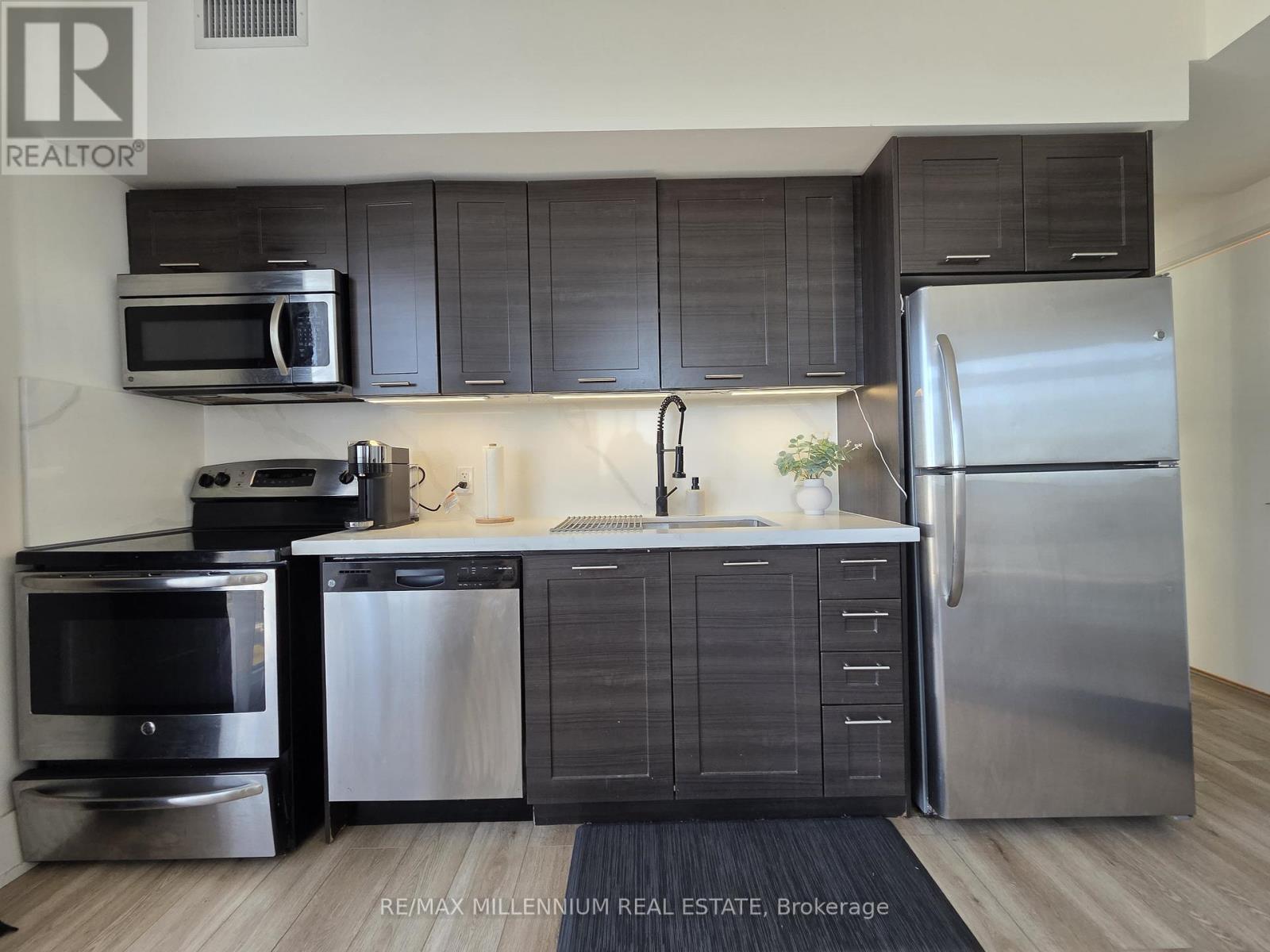 3106 - 2212 Lake Shore Boulevard W, Toronto, Ontario M8V 1A4 - Photo 10 - W12555402