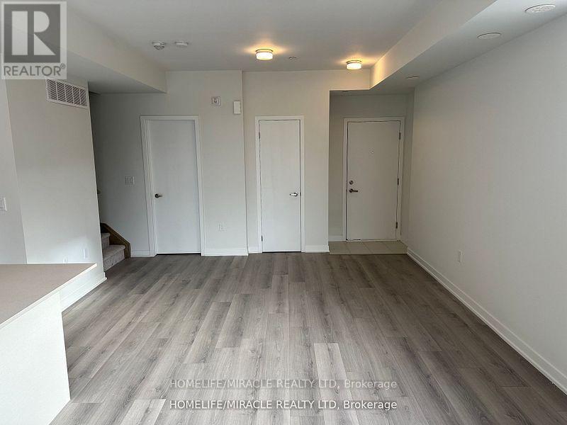 02 - 3415 Ridgeway Drive, Mississauga, Ontario  L5L 0B9 - Photo 10 - W12555412