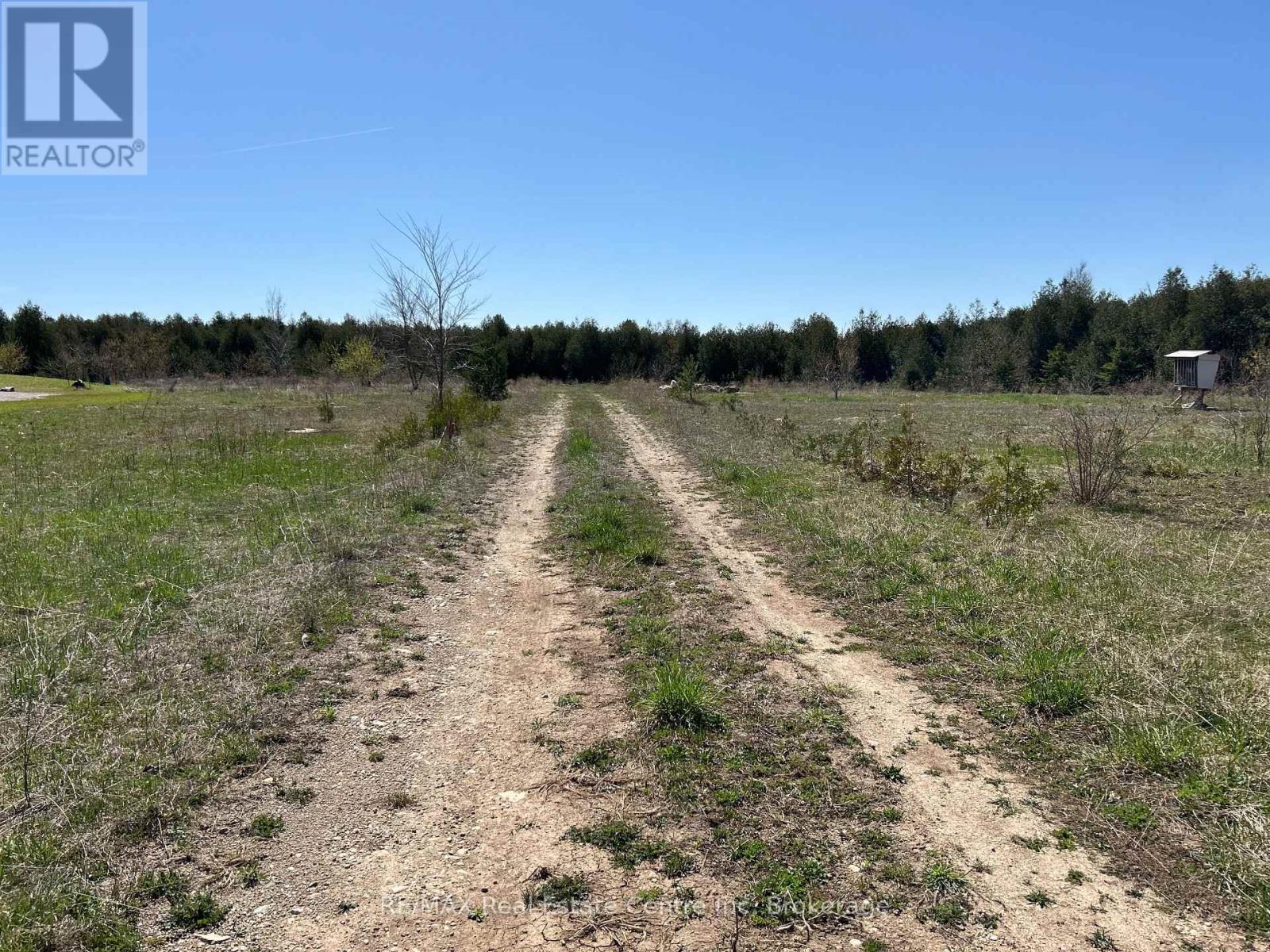 755 Stone Road E, Guelph, Ontario  N1L 1B8 - Photo 2 - X12555552