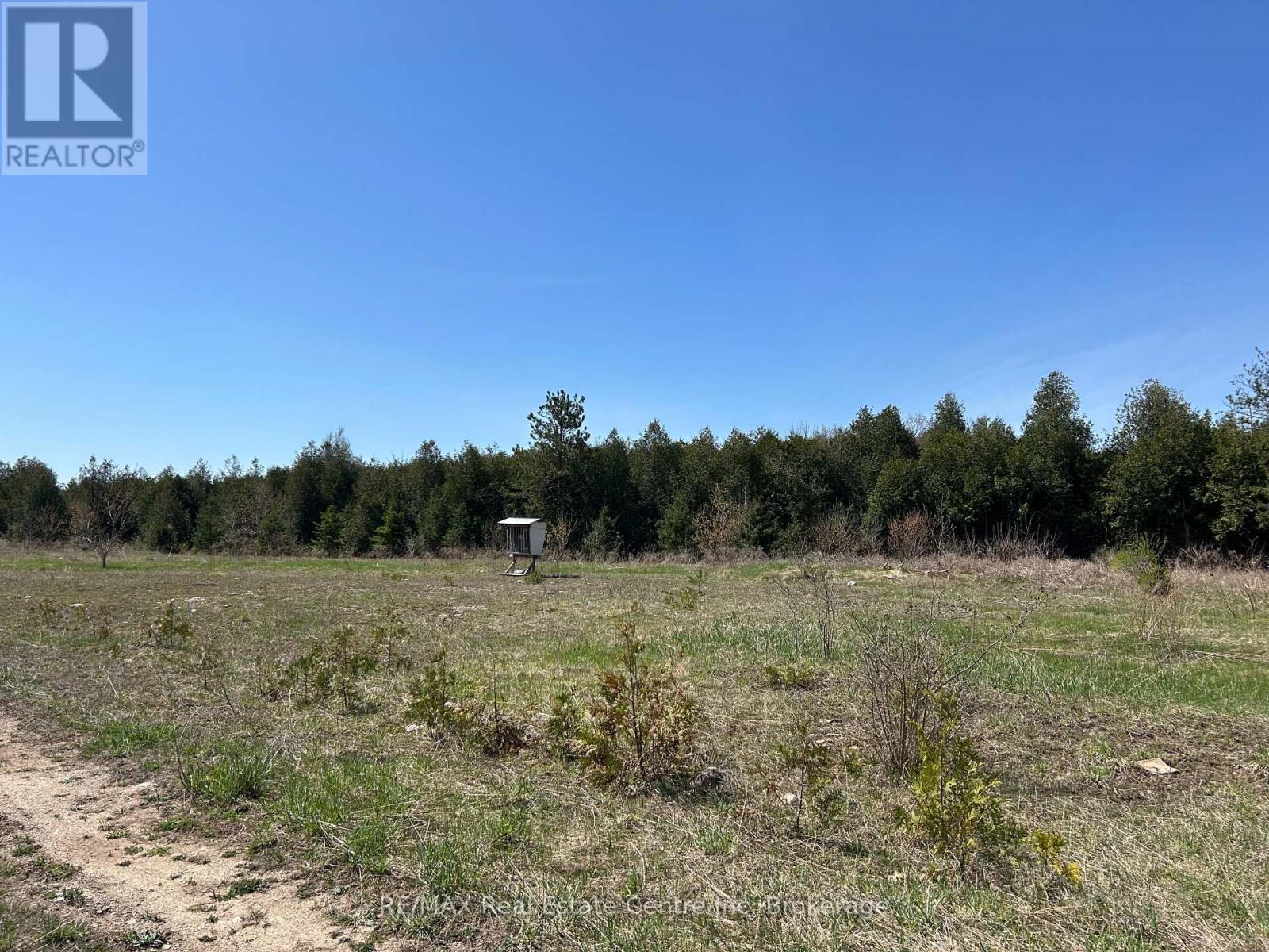 755 Stone Road E, Guelph, Ontario  N1L 1B8 - Photo 4 - X12555552